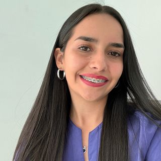 Estefanía Andrea Cid Donoso